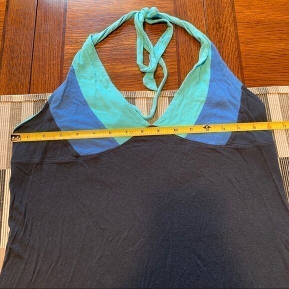 OLD NAVY Multi-colored Blue Perfect Fit Halter Tank Size Medium - Picture 3 of 5